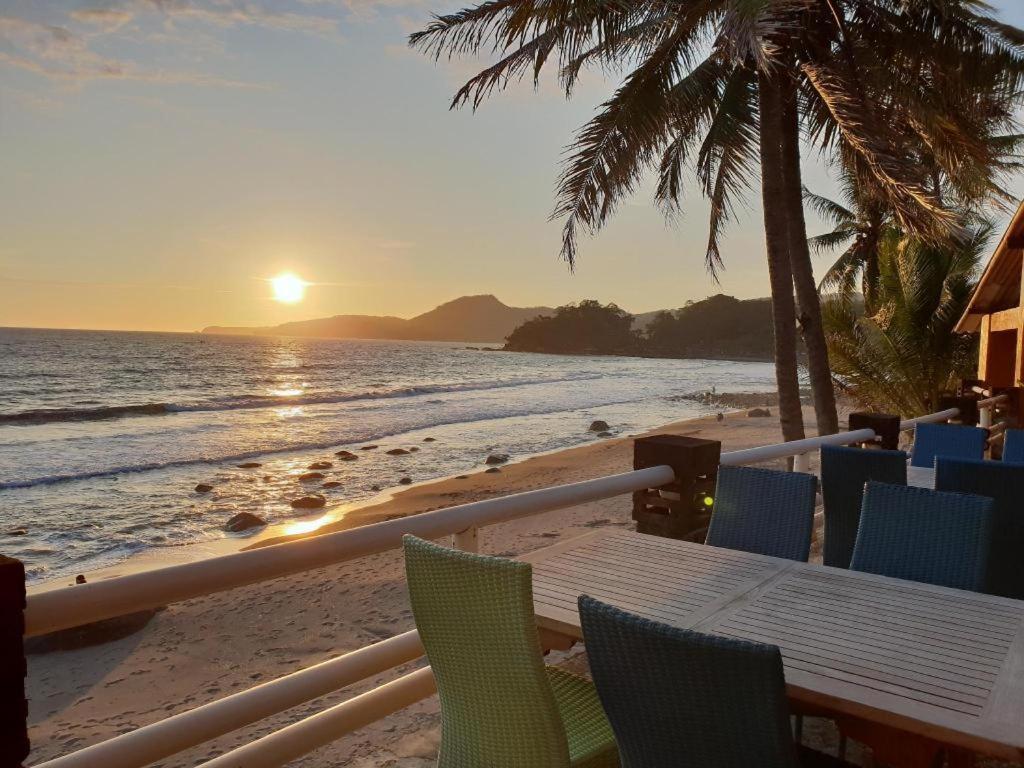 77 Sunset Plaza Hotell Cisolok Eksteriør bilde